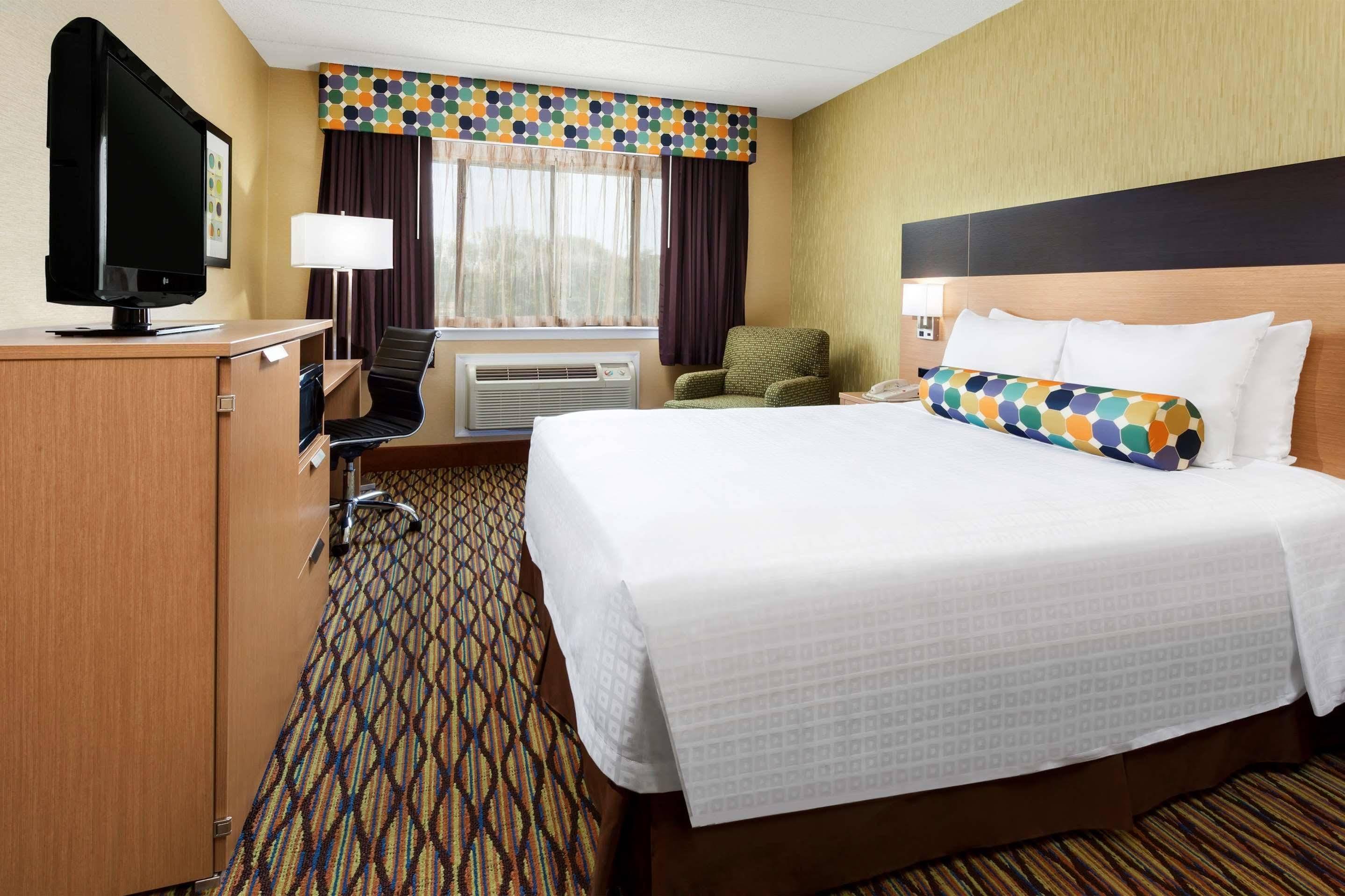 Best Western Leisure Inn Лейкууд Екстериор снимка