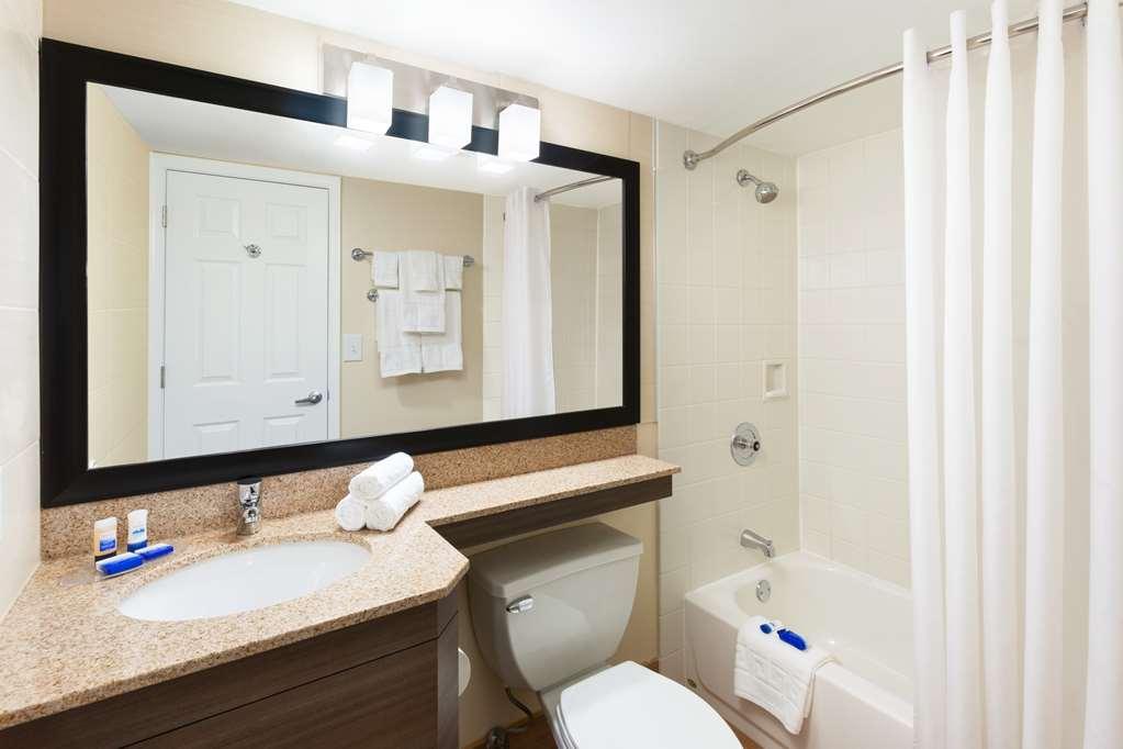Best Western Leisure Inn Лейкууд Стая снимка